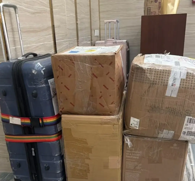 行李包裹托运